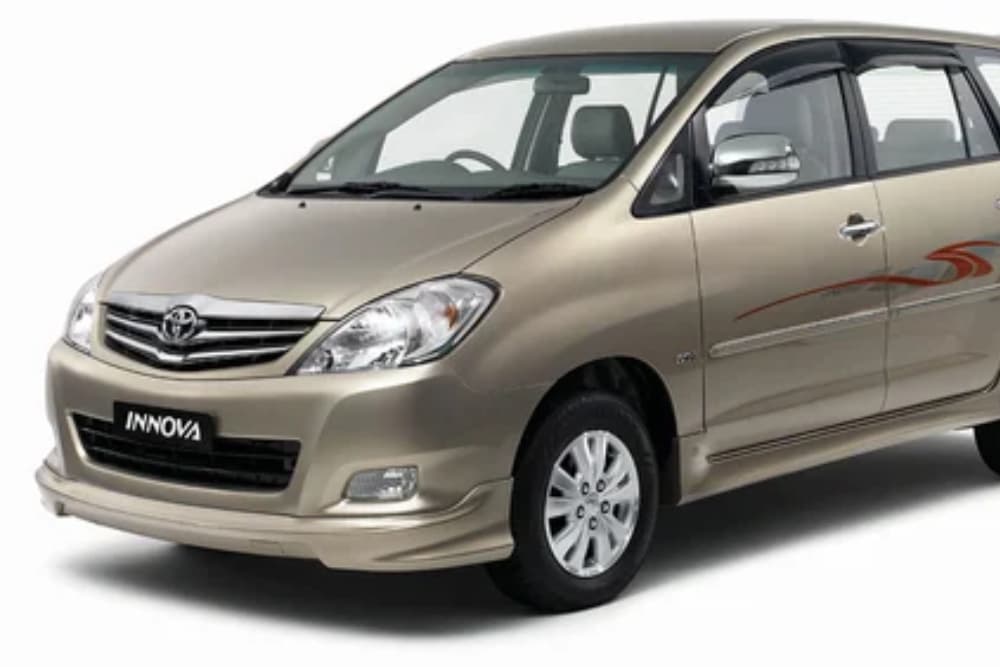 Innova l Datta Bhau Travels